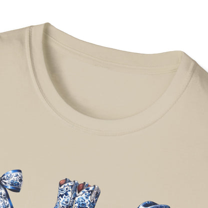Cowgirl Blue Toile Bows T-Shirt