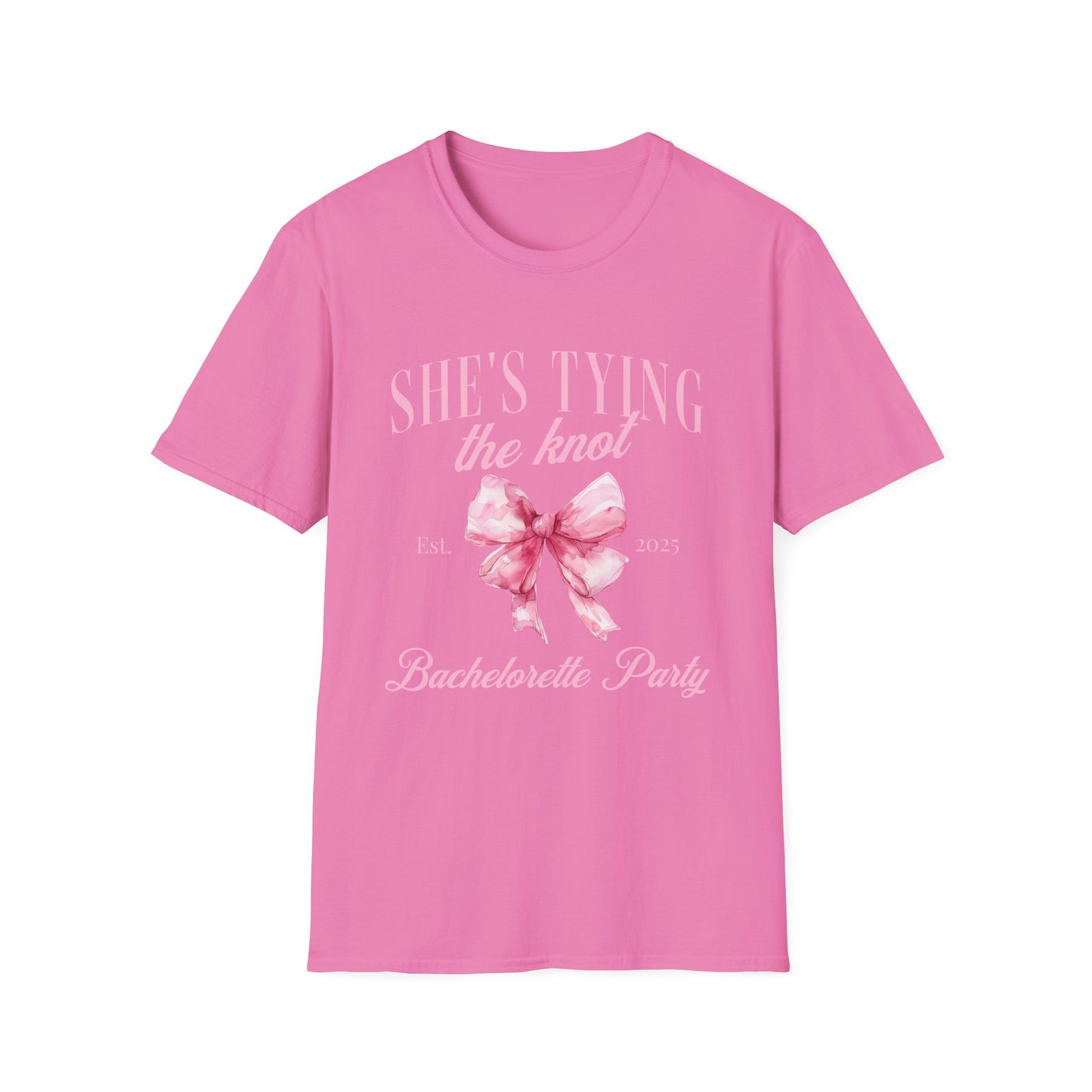 She's tying the knot bachelorette party 2025 T-Shirt