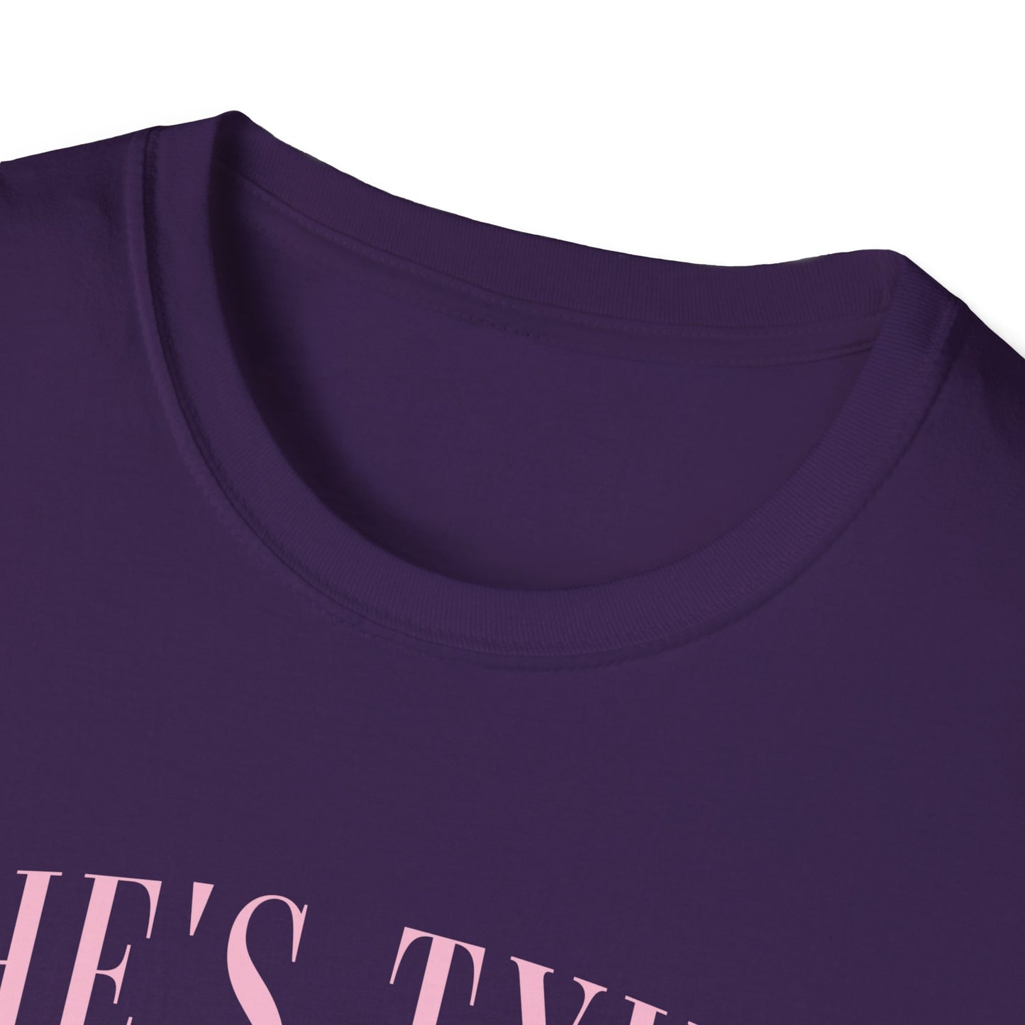 She's tying the knot bachelorette party 2025 T-Shirt