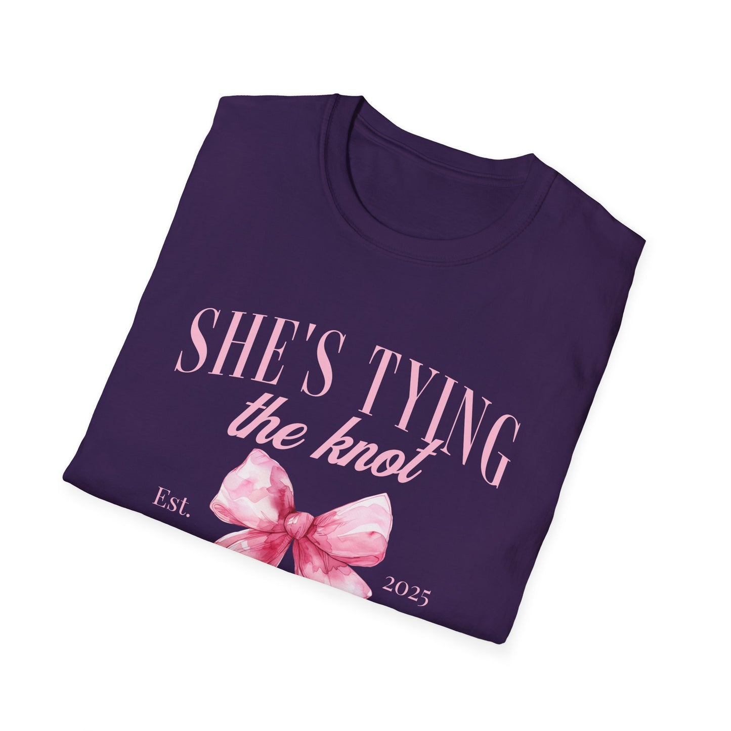 She's tying the knot bachelorette party 2025 T-Shirt