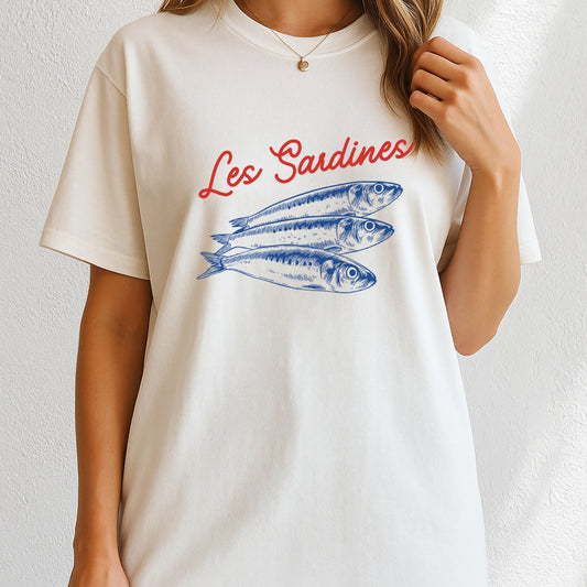 Les sardines Coastal beach Fisherman Aesthetic T-Shirt