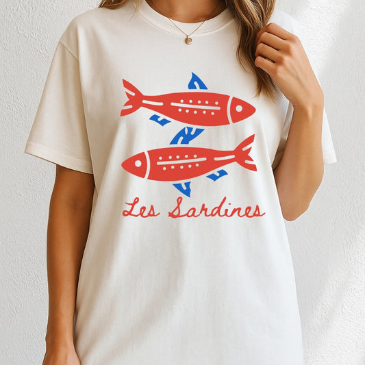 Les sardines Coastal beach Fisherman Aesthetic T-Shirt