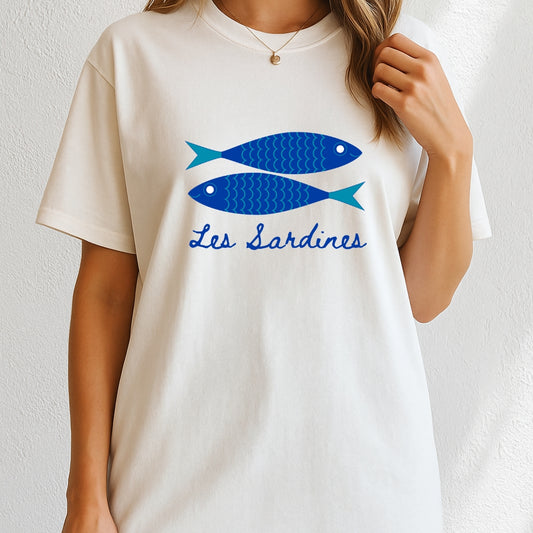 Les sardines Coastal beach Fisherman Aesthetic T-Shirt
